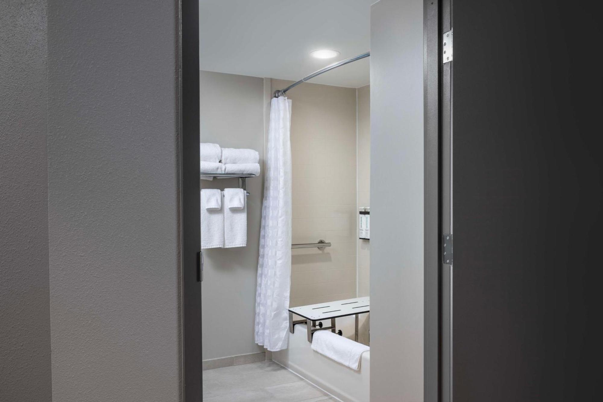 Hyatt Place Dallas North By The Galleria Addison Extérieur photo