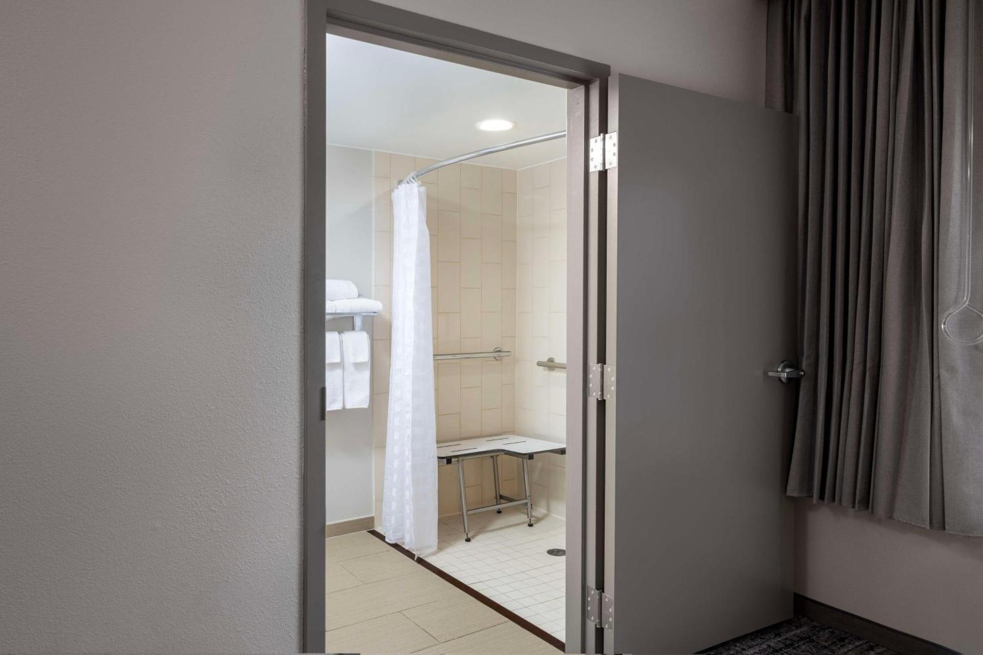 Hyatt Place Dallas North By The Galleria Addison Extérieur photo